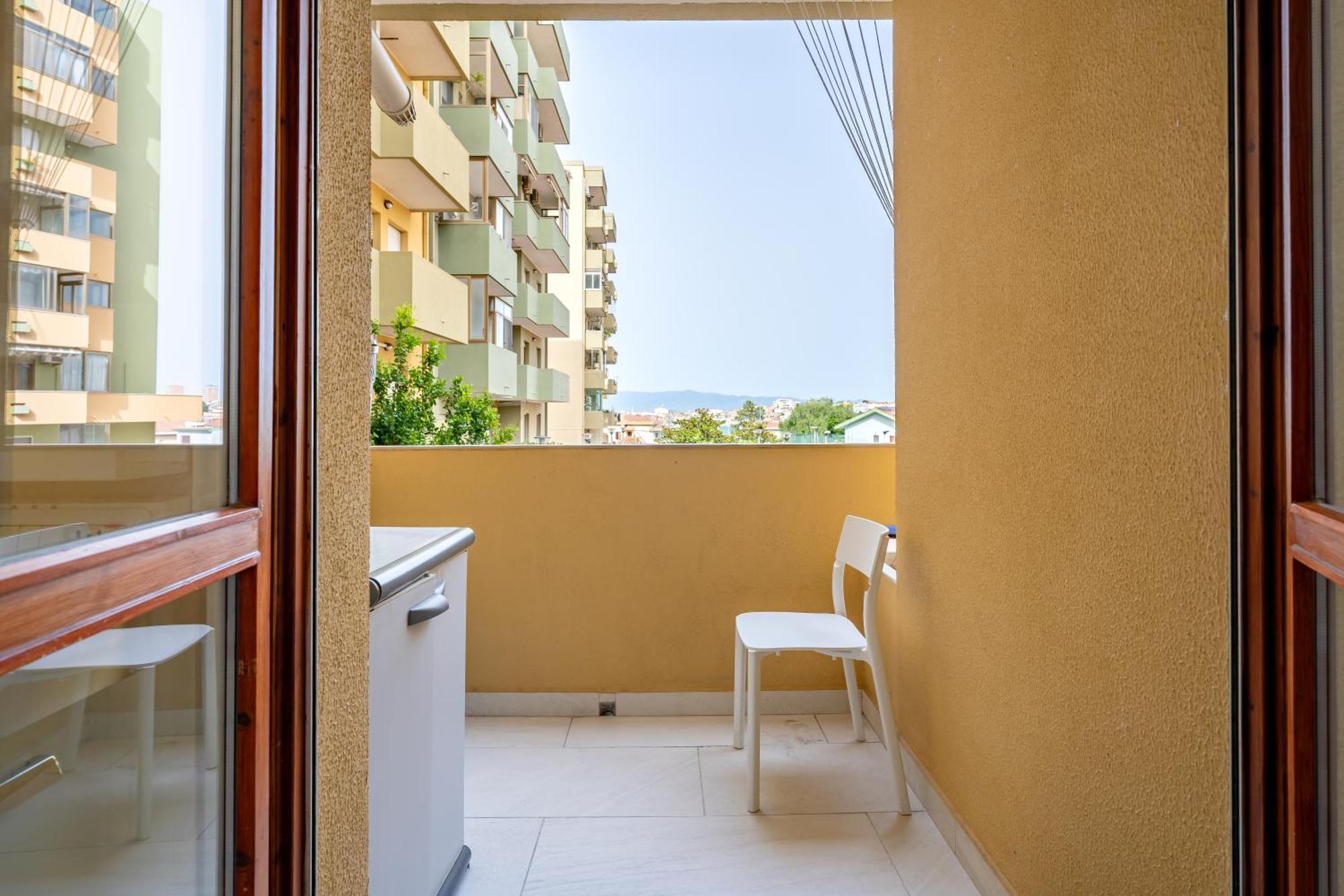 Kalbia Apartment Or Rooms Renovated, Functional, Intimate And More Cagliari Exterior photo